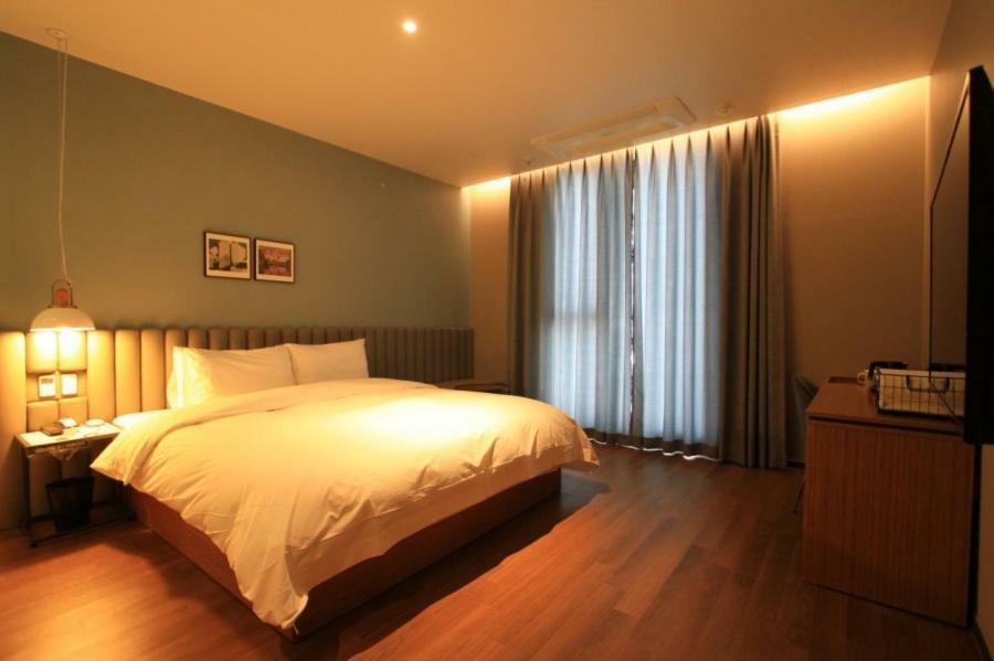 Perfect Hotel Gimhae Екстер'єр фото